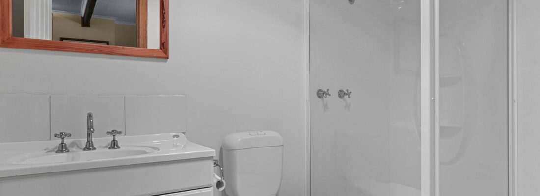 Fall Real Estate Elle Rooke-Jones