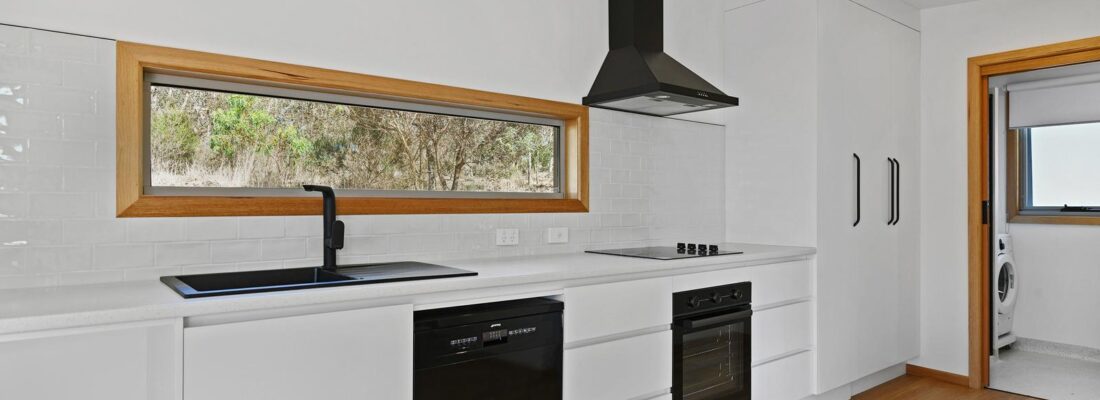 Elle Rooke-Jones Elle Rooke-Jones Fall Real Estate Elle Rooke-Jones