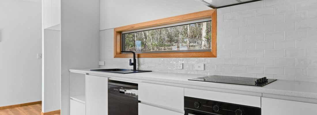 Elle Rooke-Jones Elle Rooke-Jones Fall Real Estate Elle Rooke-Jones