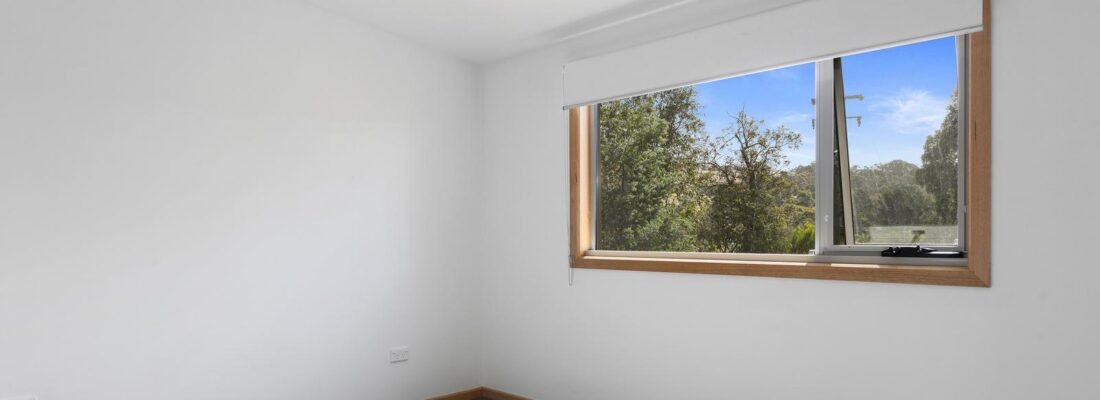 Elle Rooke-Jones Elle Rooke-Jones Fall Real Estate Elle Rooke-Jones