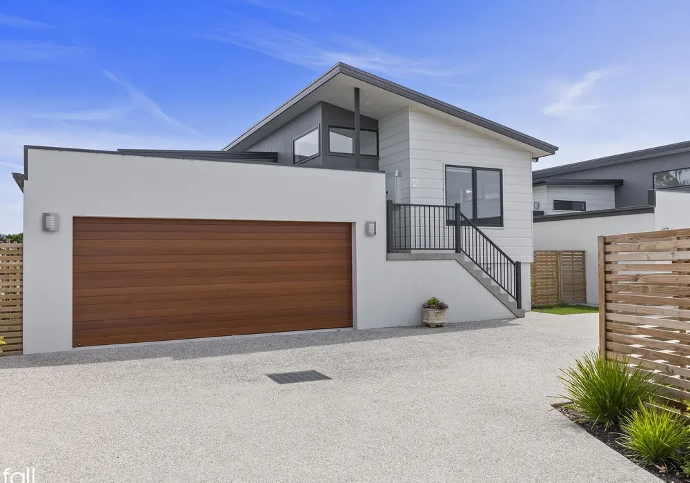 2-52 North Terrace, Lauderdale