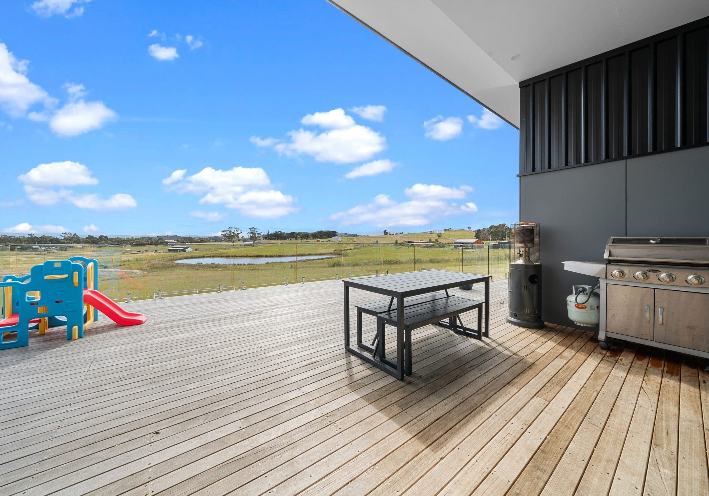 46 Remi Place, Sandord sold by Fall Real Estate