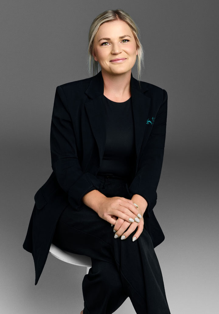 Courtney-Bryan-Fall-Real-Estate