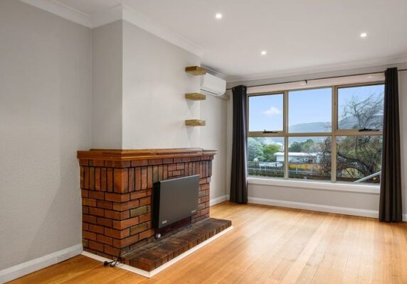 Montrose house sold by Fall Real Estate